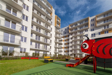 patio Comfort City ze zjeżdżalnią dla dzieci