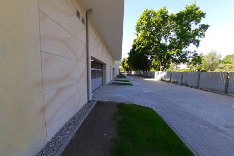 wjazd do garażu Comfort City Bursztyn Białołęka czerwiec 2020